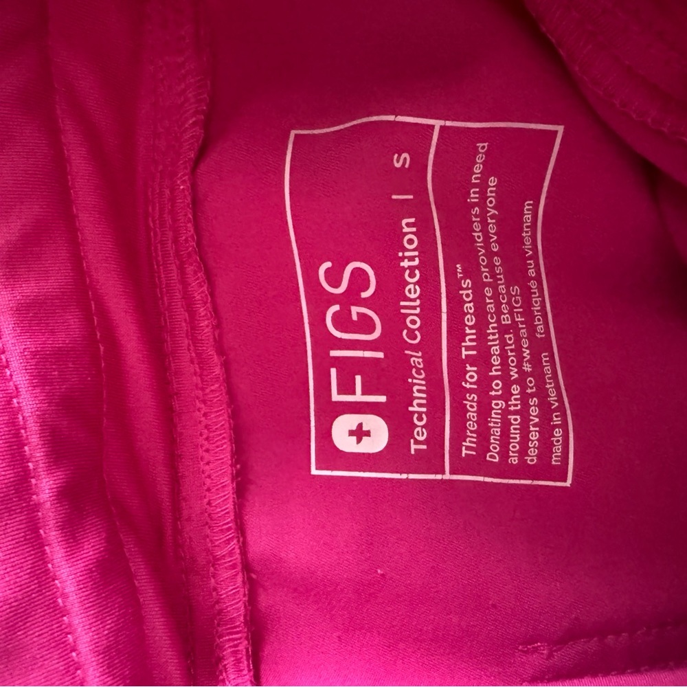 Figs Vibrant Pink Technical Collection